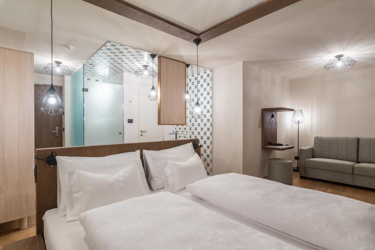 Hotel Tofana San Cassiano  Extérieur photo