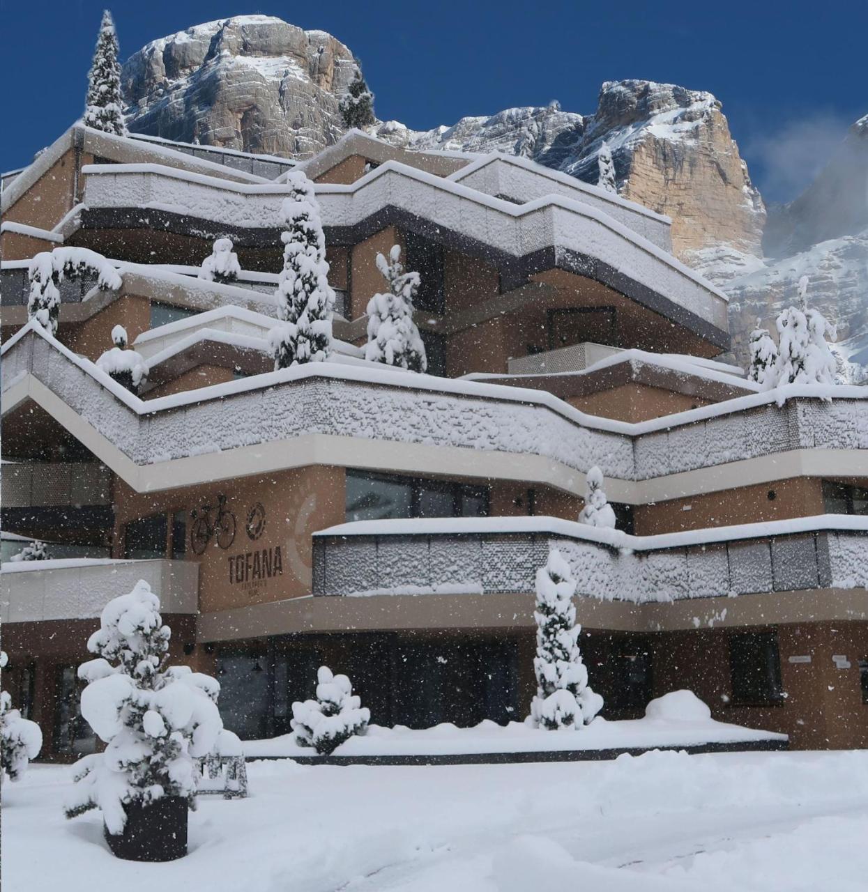 Hotel Tofana San Cassiano  Extérieur photo