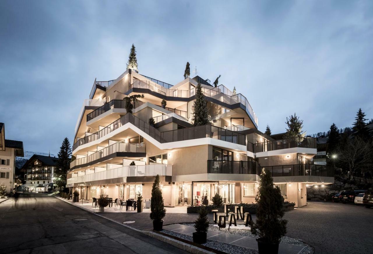 Hotel Tofana San Cassiano  Extérieur photo